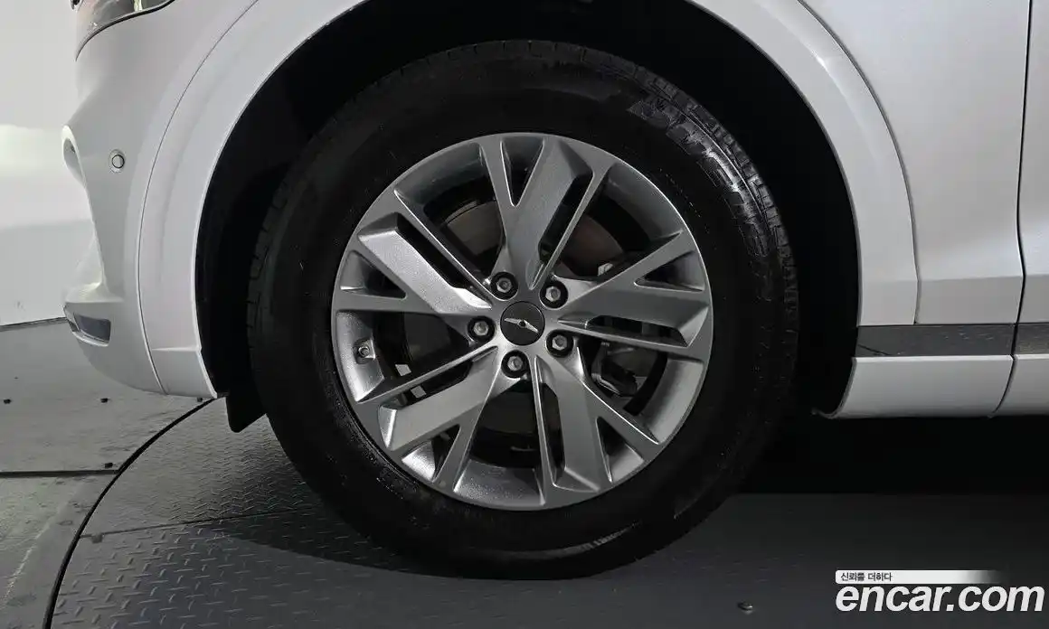 Genesis GV70 2024 2.5 Автомат в Москве № 27600, фото 6