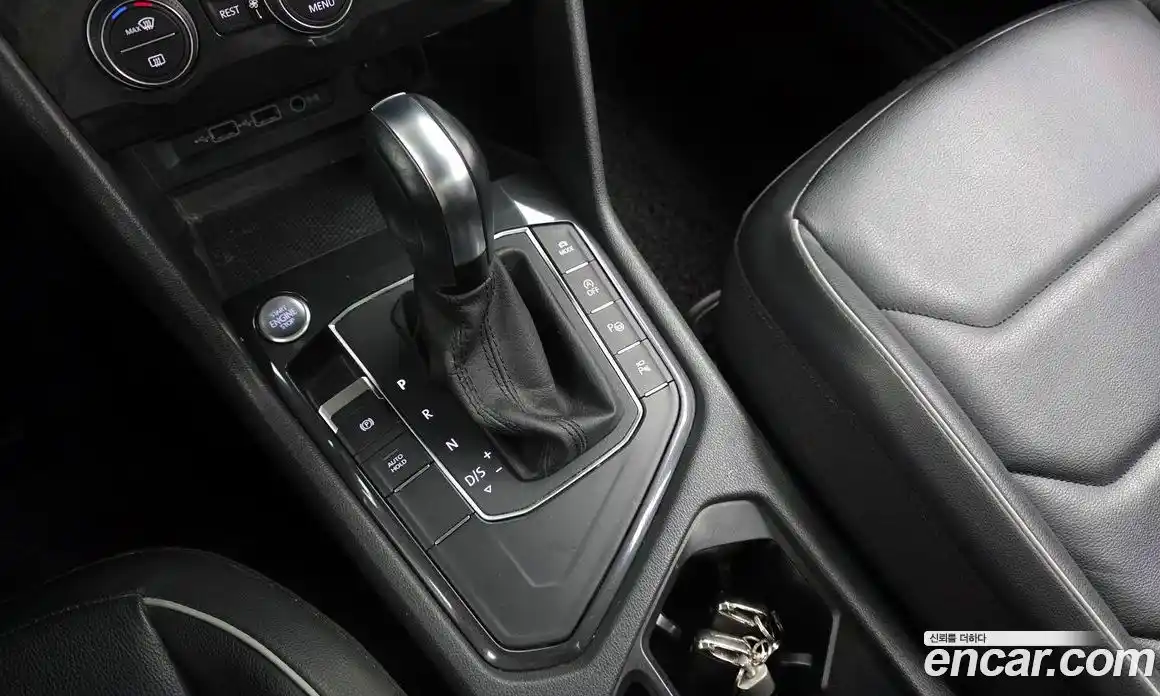 Volkswagen Tiguan 2020 2.0 Автомат в Москве № 276340, фото 14