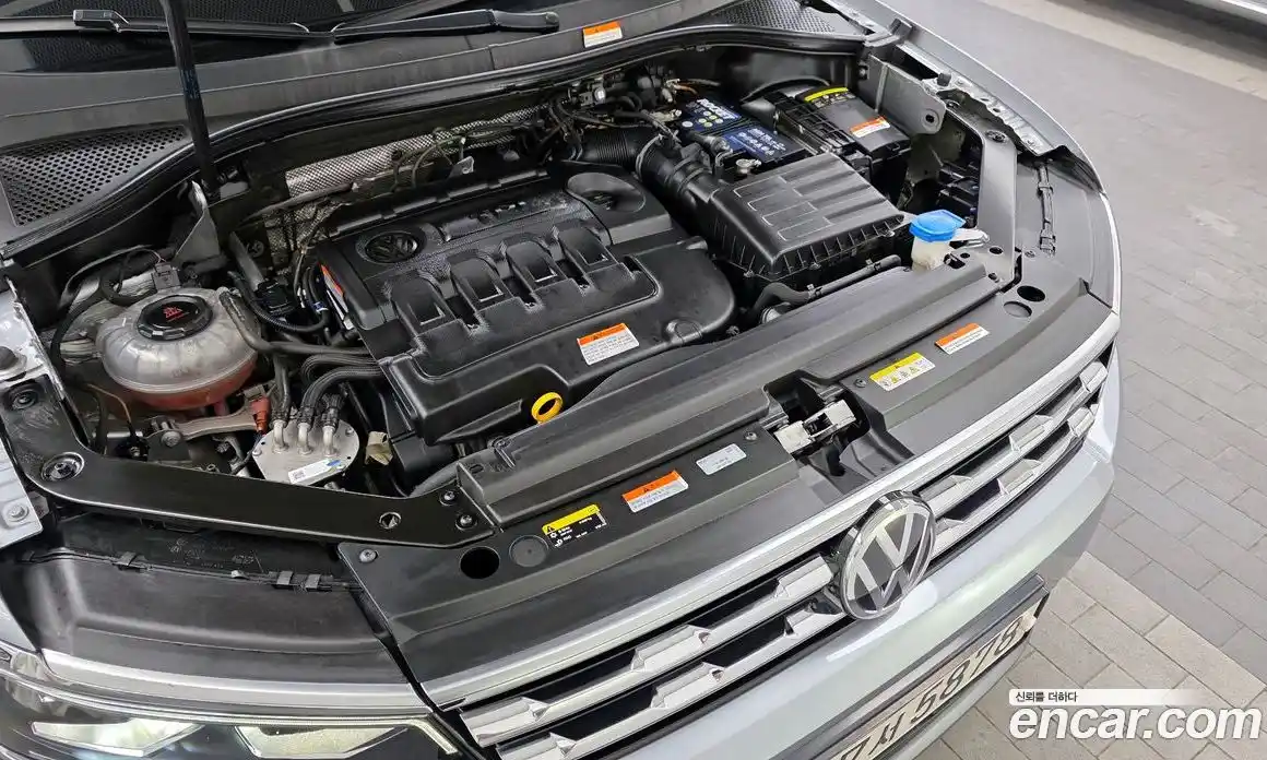 Volkswagen Tiguan 2020 2.0 Автомат в Москве № 276340, фото 19