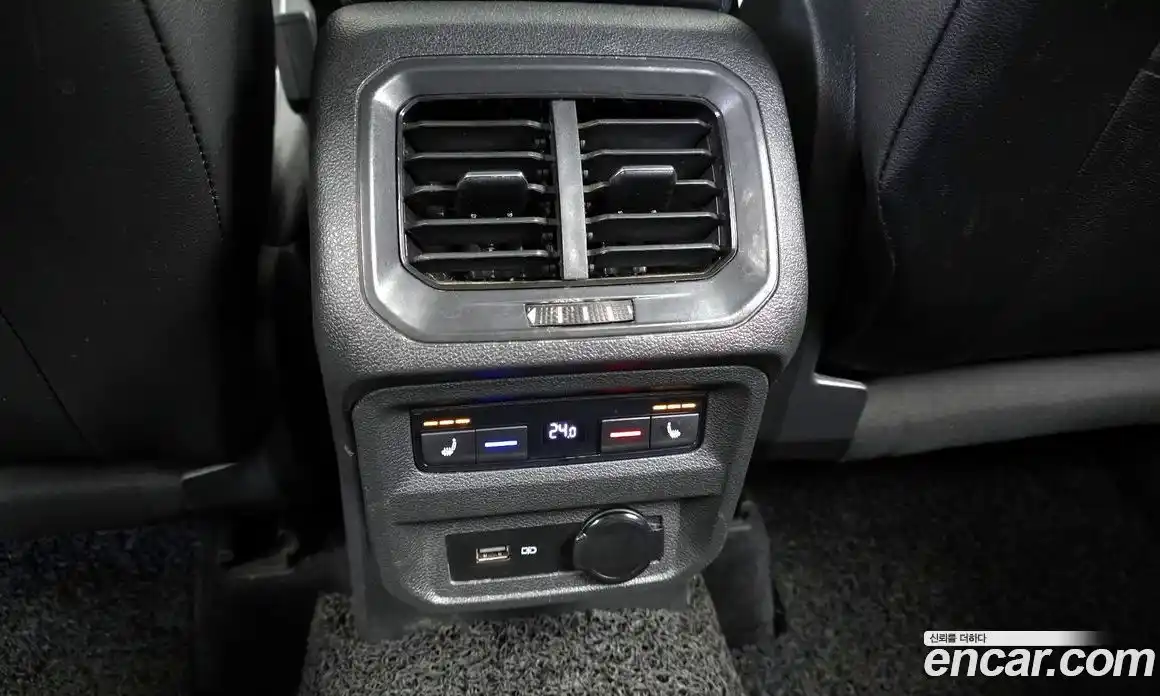 Volkswagen Tiguan 2020 2.0 Автомат в Москве № 276340, фото 5