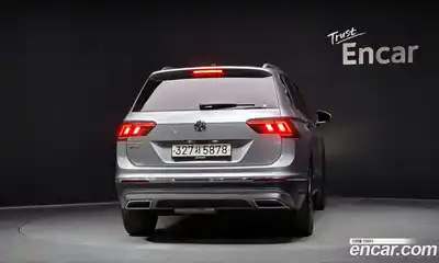 Volkswagen Tiguan 2020 2.0 Автомат в Москве № 276340, миниатюра 7