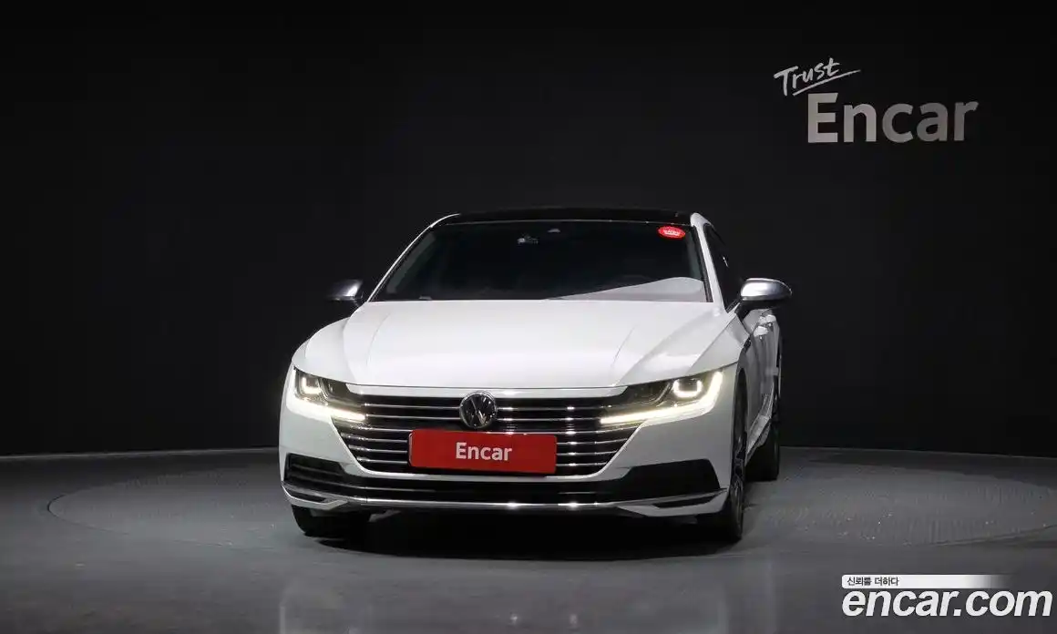 Volkswagen Arteon 2019 2.0 Автомат в Москве № 277096, фото 4