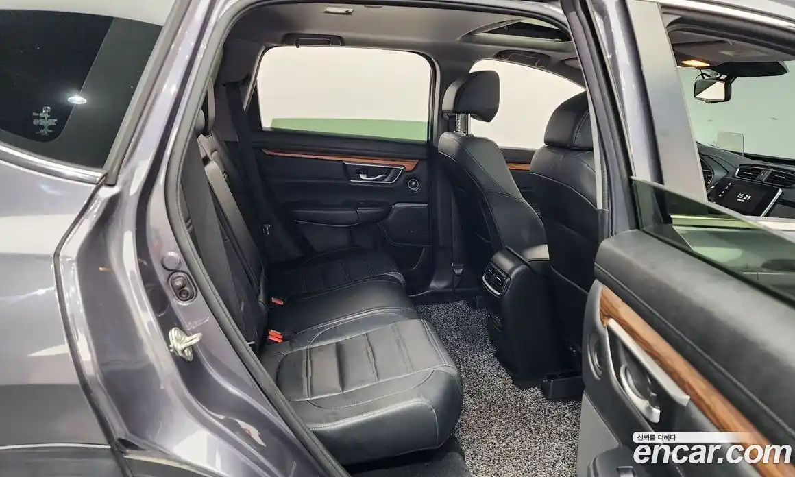 Honda CR-V 2019 1.5 Автомат в Москве № 280065, фото 17