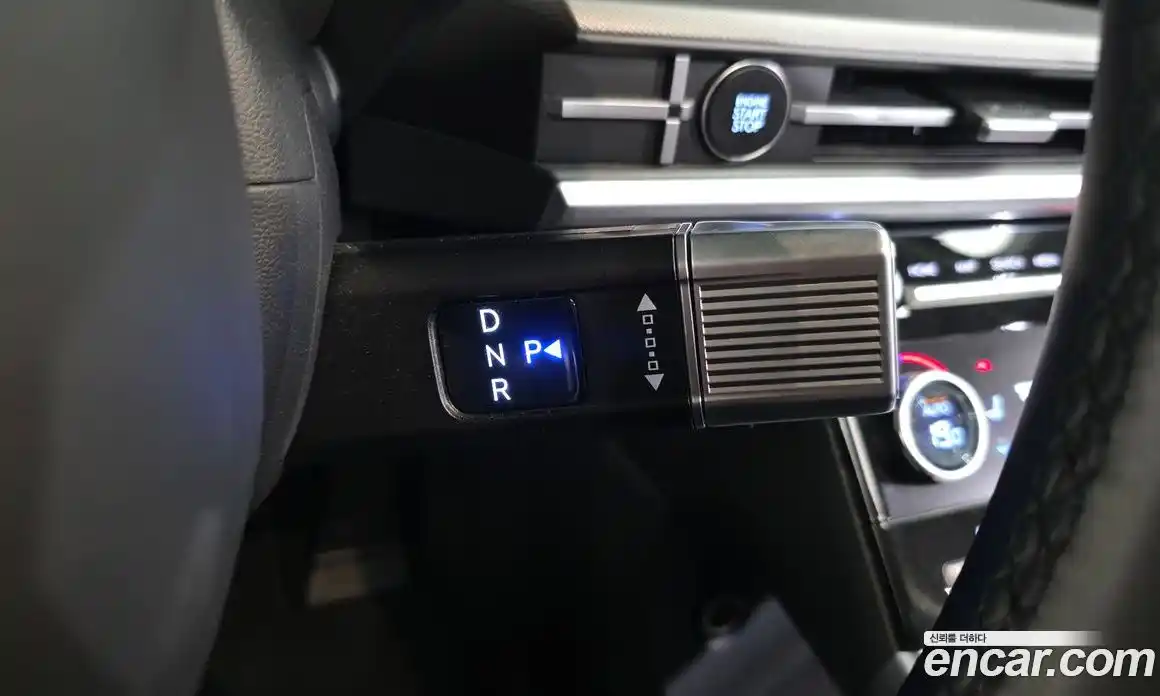 Hyundai Santa Fe 2024 1.6 Автомат в Москве № 281449, фото 3