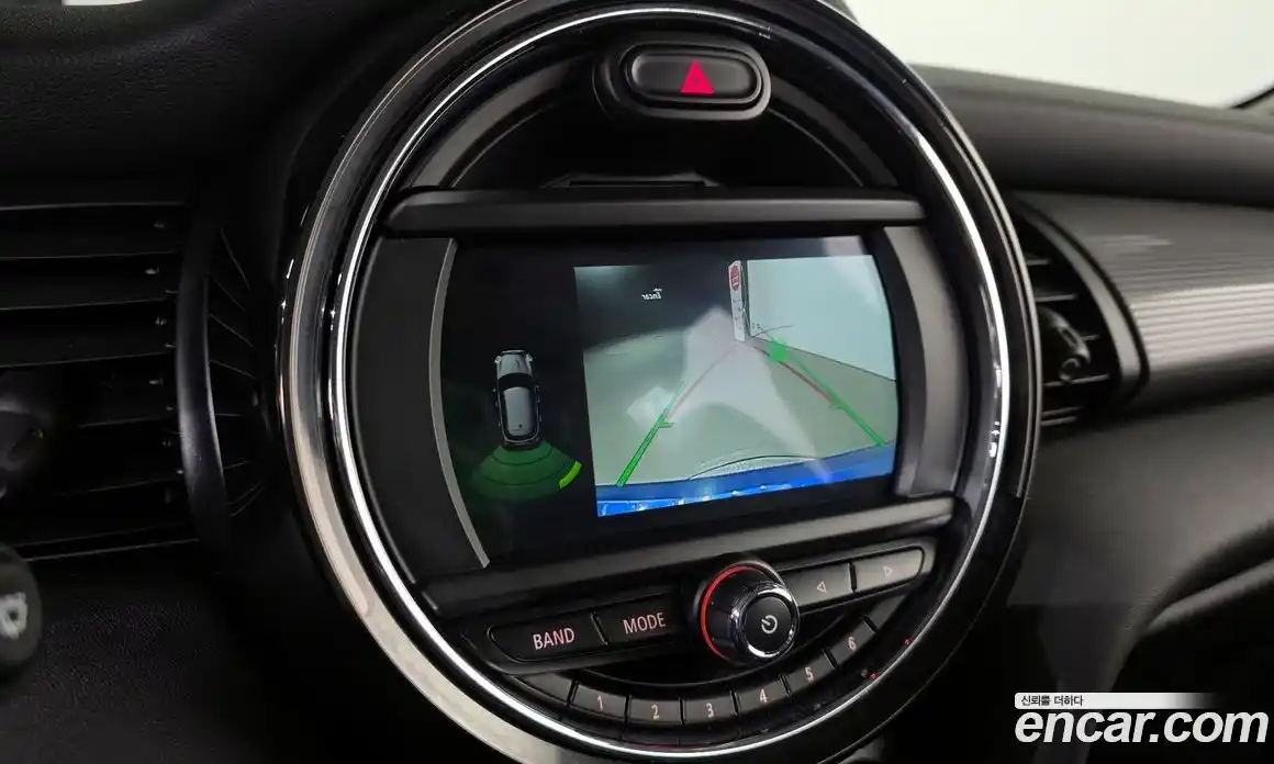 Mini Cooper 2019 1.5 Автомат в Москве № 299449, фото 15