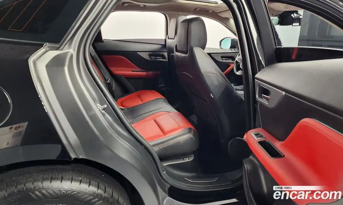 Jaguar F-Pace 2020 2.0 Автомат в Москве № 305047, фото 14