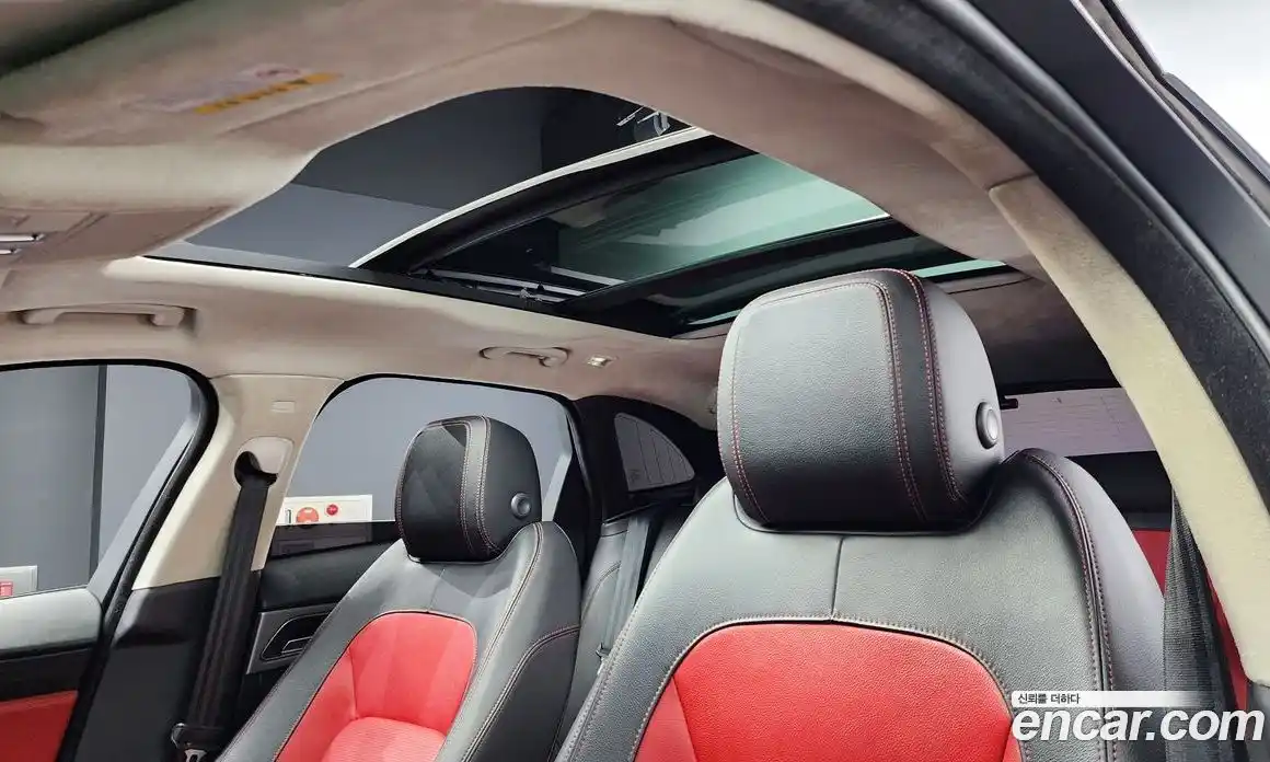 Jaguar F-Pace 2020 2.0 Автомат в Москве № 305047, фото 16