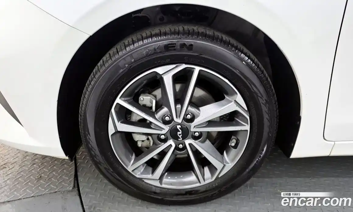 Kia K3 2024 1.6 Автомат в Москве № 308102, фото 19