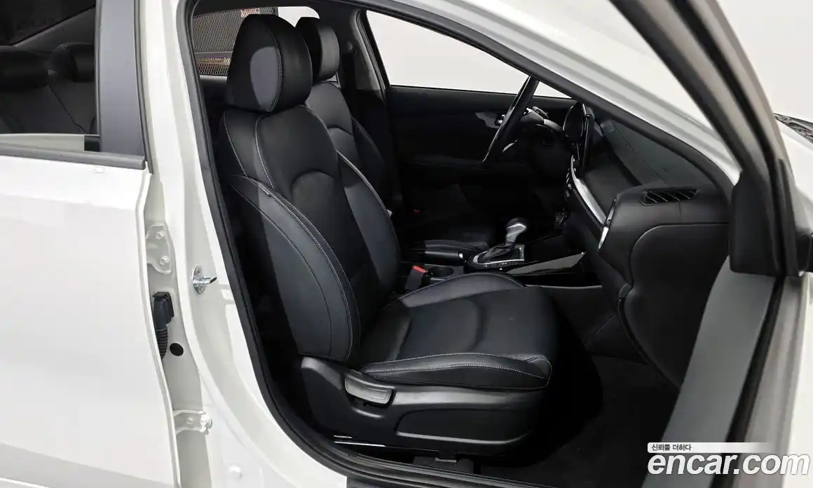 Kia K3 2024 1.6 Автомат в Москве № 308102, фото 6