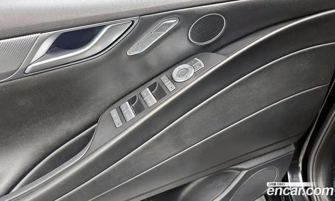 Genesis G80 2022 2.5 Автомат в Москве № 308856, фото 15