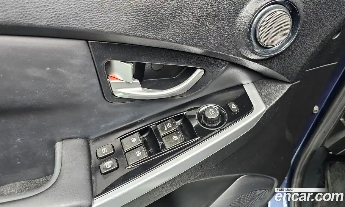 SsangYong Korando 2014 2.0 Автомат в Москве № 32044, фото 4