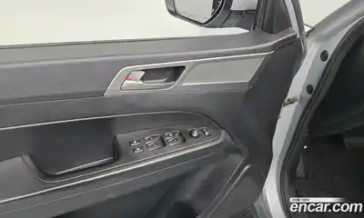 SsangYong Rexton 2019 2.2 Автомат в Москве № 32395, миниатюра 2