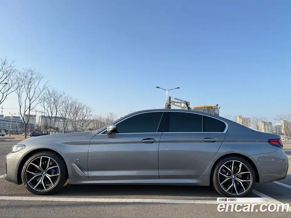 BMW 5-Series 2023 2.0 Автомат в Москве № 330631, фото 17
