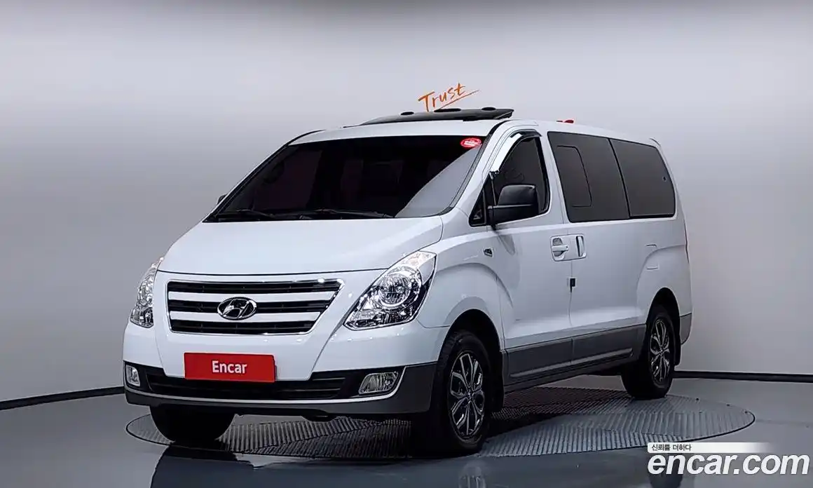 Hyundai Starex 2018 2.5 Автомат в Москве № 3325, фото 14