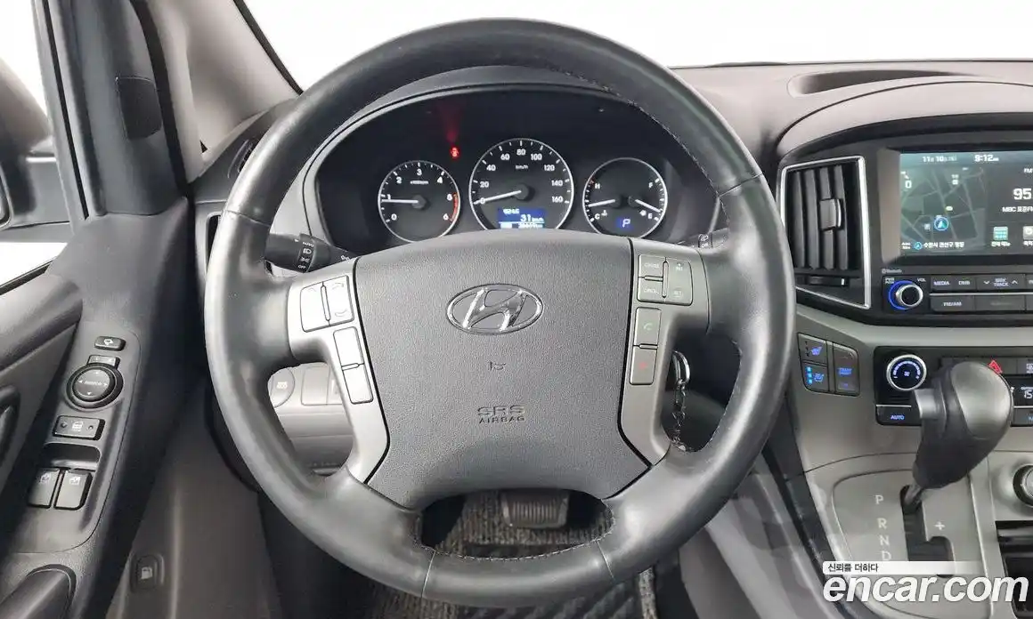 Hyundai Starex 2018 2.5 Автомат в Москве № 3325, фото 19