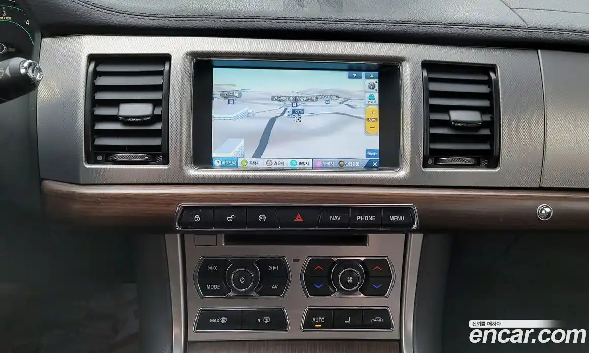 Jaguar XF 2014 2.2 Автомат в Москве № 335830, фото 18