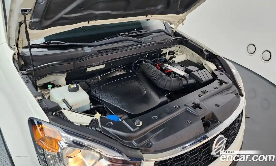 SsangYong Korando 2015 2.0 Автомат в Москве № 33821, фото 3