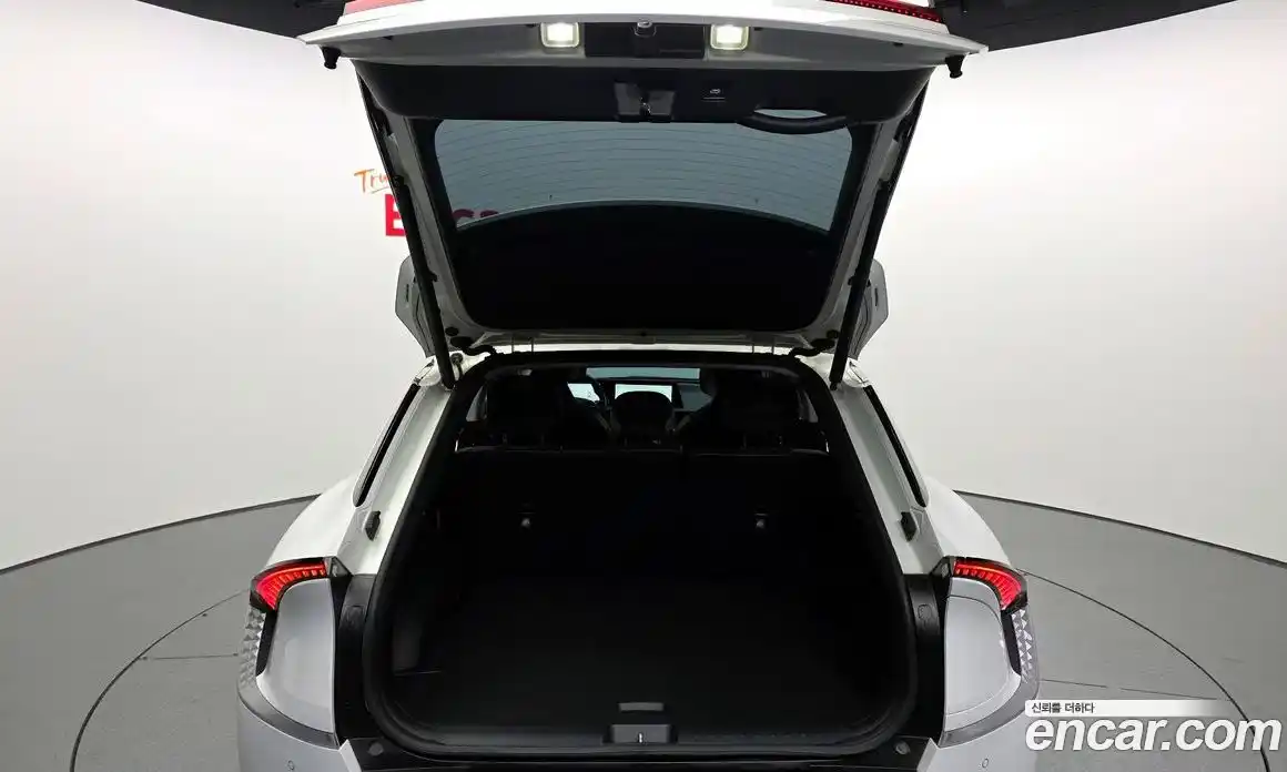 Kia EV6 2023 0.1 Автомат в Москве № 338457, фото 13