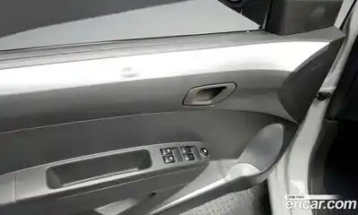 Chevrolet Spark 2012 1.0 Автомат в Москве № 36701, миниатюра 3