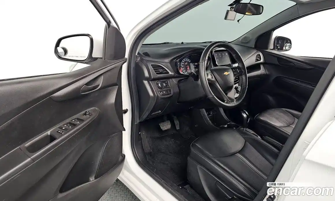 Chevrolet Spark 2022 1.0 Автомат в Москве № 38937, фото 10