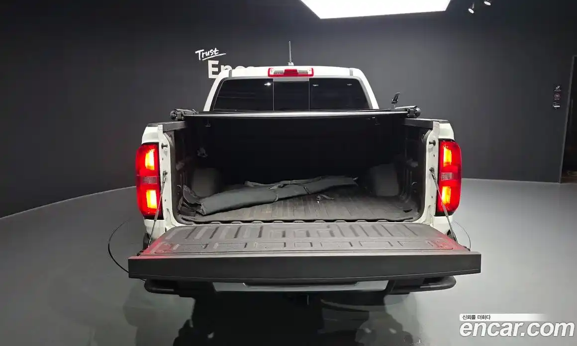 Chevrolet Colorado 2020 3.6 Автомат в Москве № 39900, фото 12