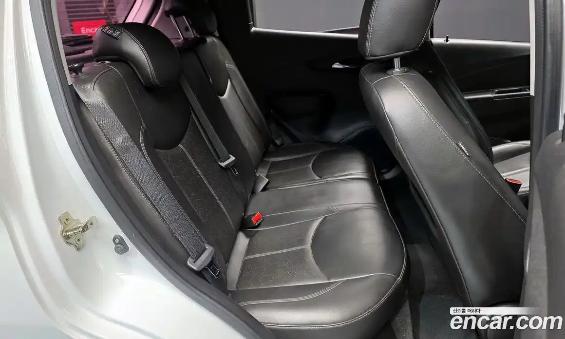 Chevrolet Spark 2016 1.0 Автомат в Москве № 41210, фото 15