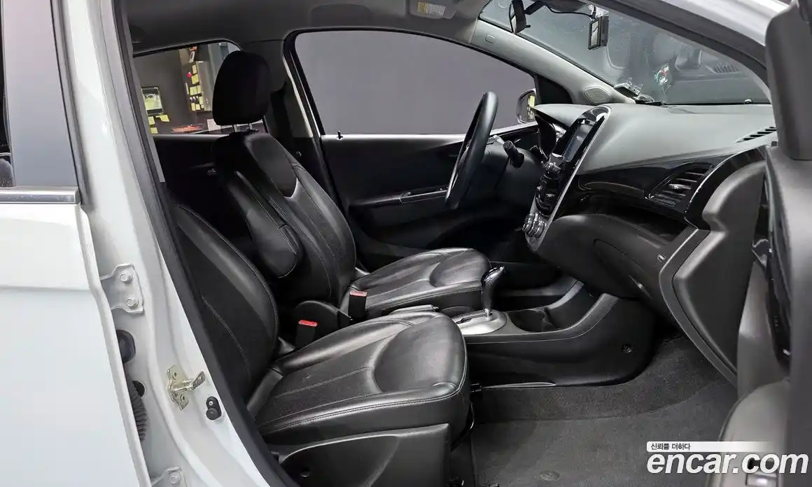 Chevrolet Spark 2016 1.0 Автомат в Москве № 41210, фото 6