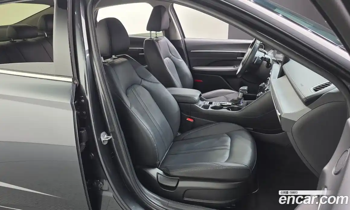 Hyundai Sonata 2024 2.0 Автомат в Москве № 43826, фото 5