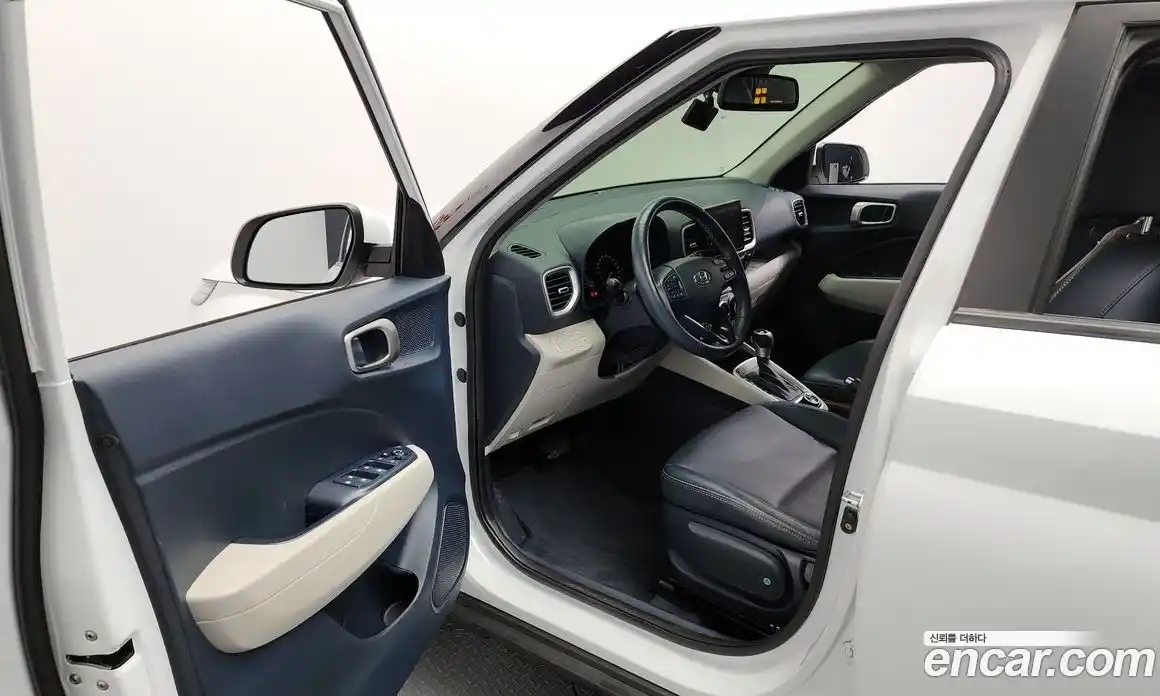 Hyundai Venue 2022 1.6 Автомат в Москве № 45746, фото 20