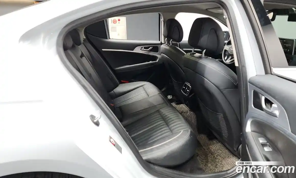 Genesis G70 2020 2.0 Автомат в Москве № 57087, фото 13