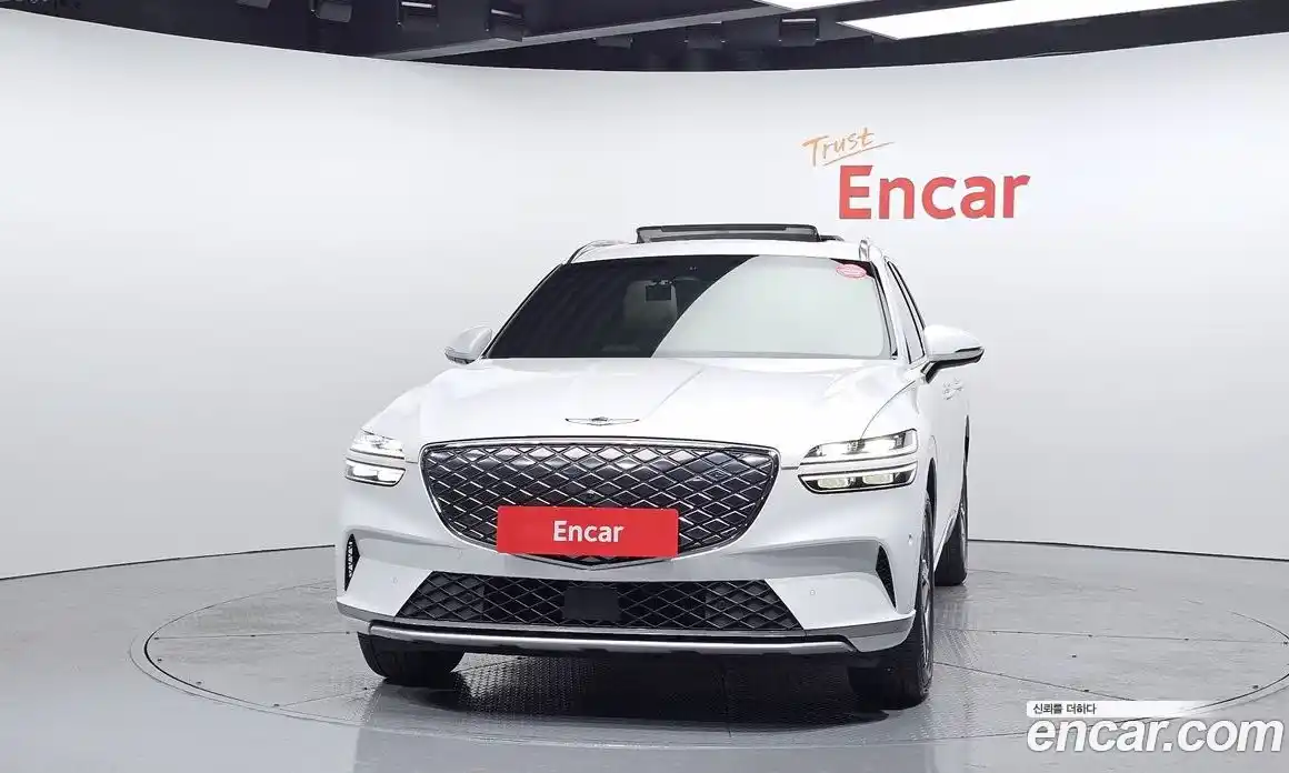 Genesis GV70 2022 0.1 Автомат в Москве № 57632, фото 1