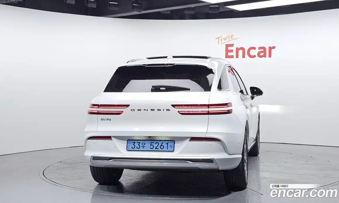 Genesis GV70 2022 0.1 Автомат в Москве № 57632, фото 14