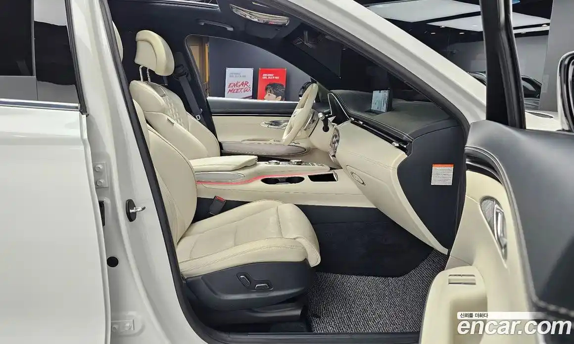 Genesis GV70 2022 0.1 Автомат в Москве № 57632, фото 16