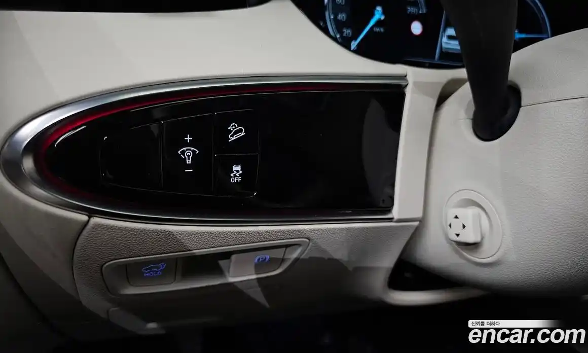 Genesis GV70 2022 0.1 Автомат в Москве № 57632, фото 17