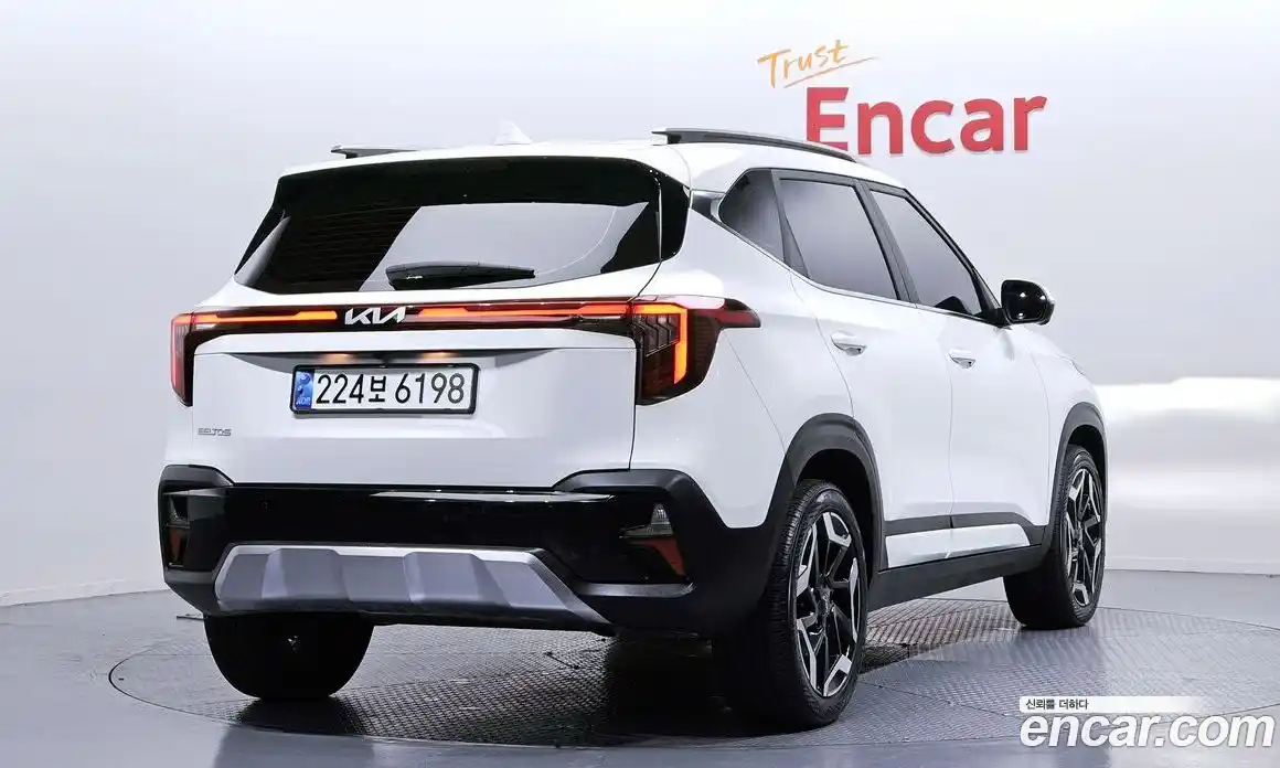 Kia Seltos 2024 1.6 Автомат в Москве № 74053, фото 20