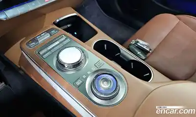 Genesis GV70 2023 2.5 Автомат в Москве № 81284, миниатюра 6