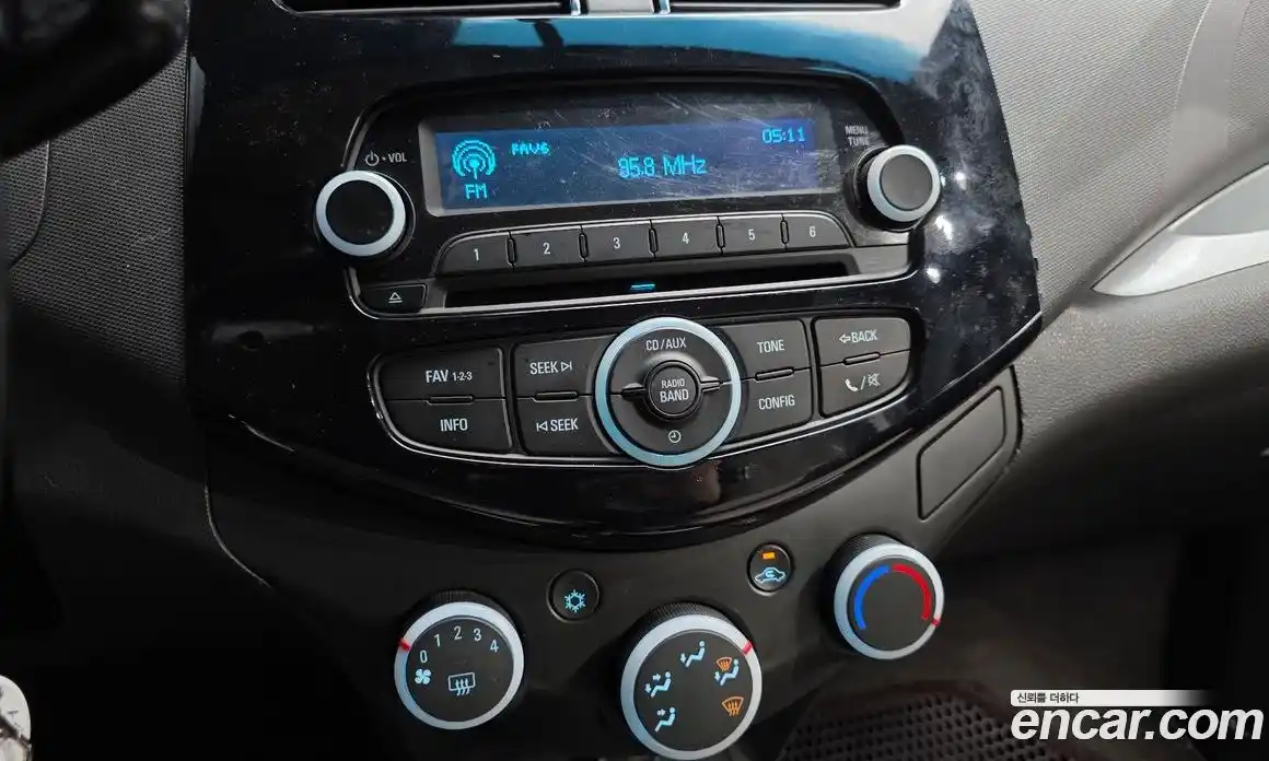 Chevrolet Spark 2013 1.0 Автомат в Москве № 99238, фото 11