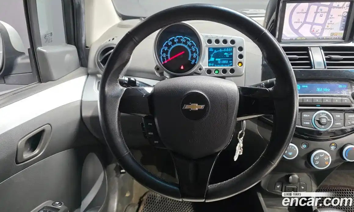 Chevrolet Spark 2013 1.0 Автомат в Москве № 99238, фото 17