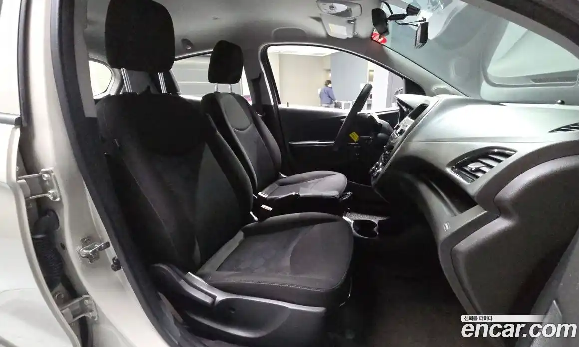 Chevrolet Spark 2016 1.0 Автомат в Москве № 103581, фото 19