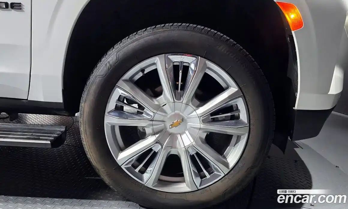 Chevrolet Tahoe 2022 6.2 Автомат в Москве № 104127, фото 8