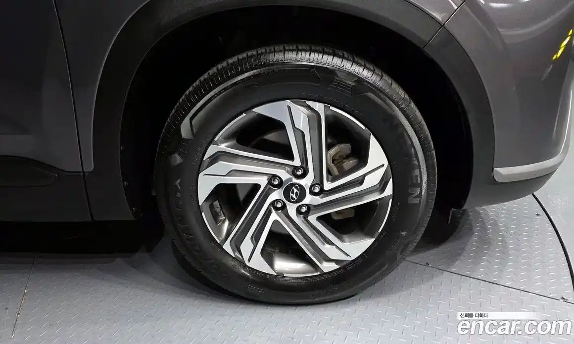 Hyundai Santa Fe 2021 2.2 Автомат в Москве № 111802, фото 11