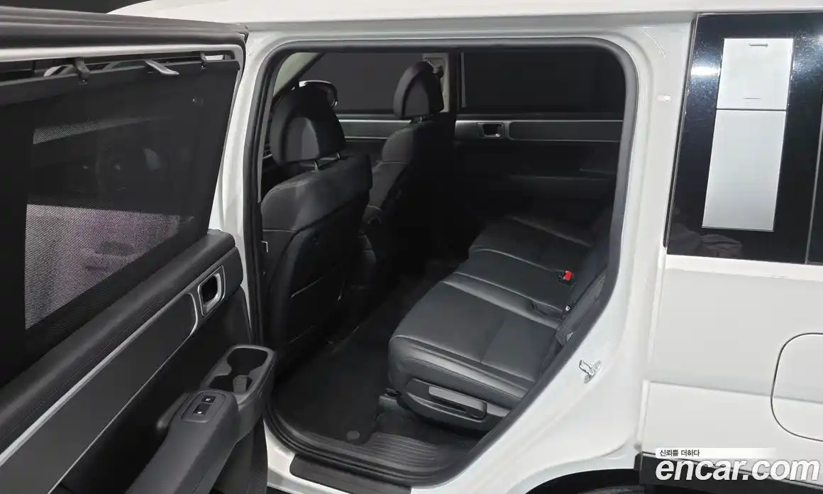 Hyundai Santa Fe 2024 1.6 Автомат в Москве № 111845, фото 18