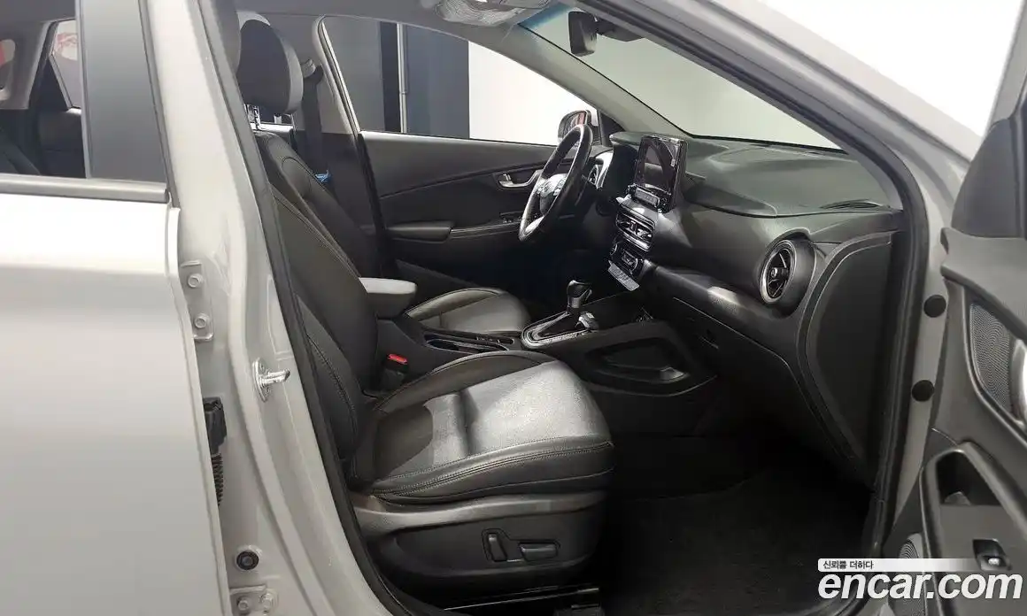 Hyundai Kona 2021 1.6 Автомат в Москве № 112718, фото 3