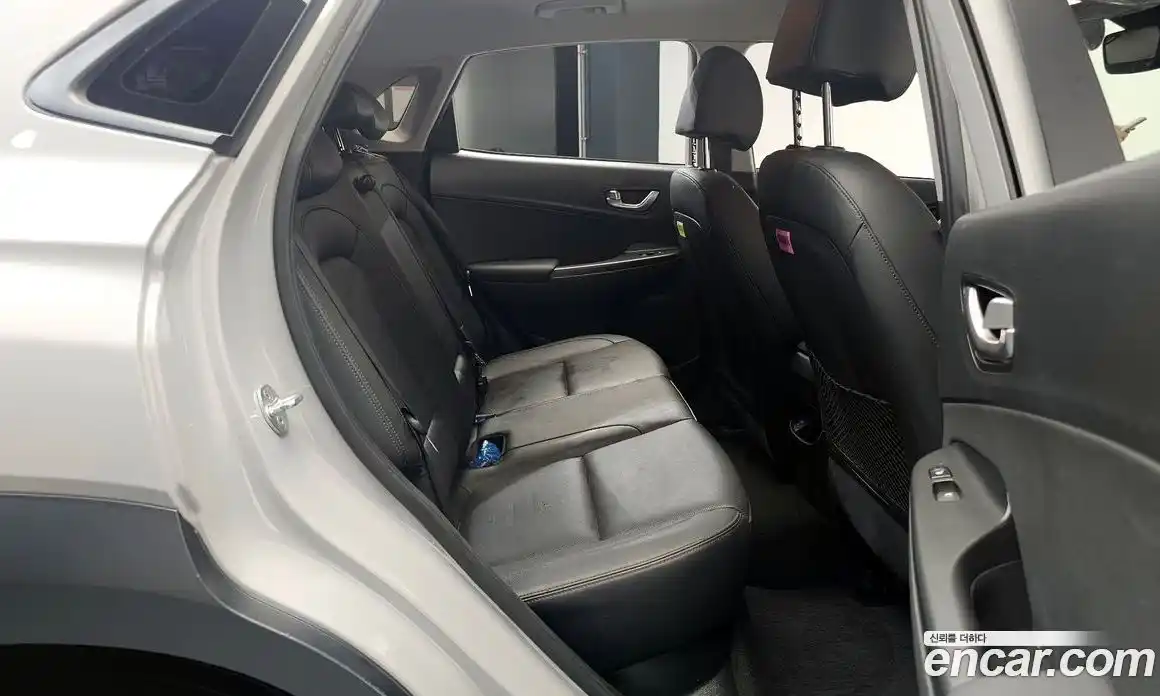 Hyundai Kona 2021 1.6 Автомат в Москве № 112718, фото 5