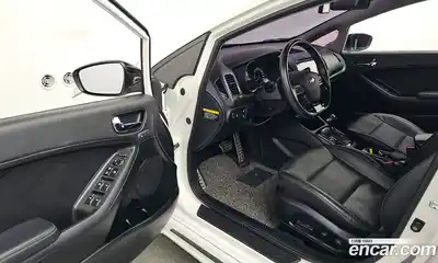 Kia K3 2016 1.6 Автомат в Москве № 121831, миниатюра 2