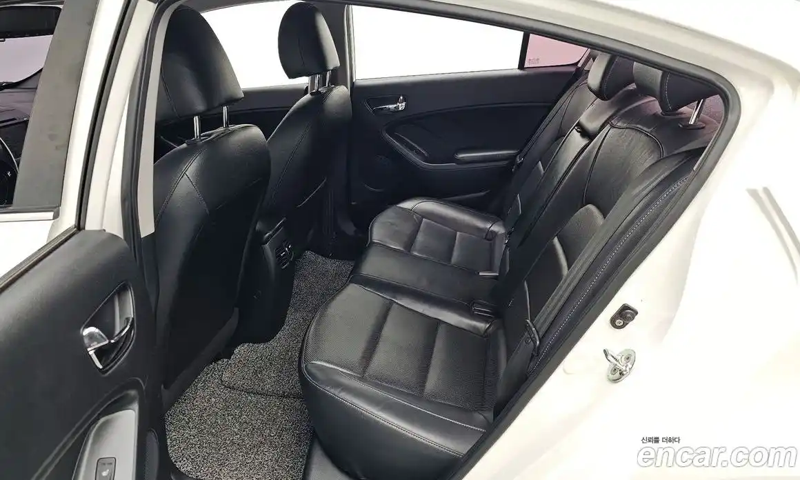 Kia K3 2016 1.6 Автомат в Москве № 121831, фото 7