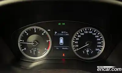 Hyundai Santa Fe 2019 2.0 Автомат в Москве № 124019, миниатюра 4