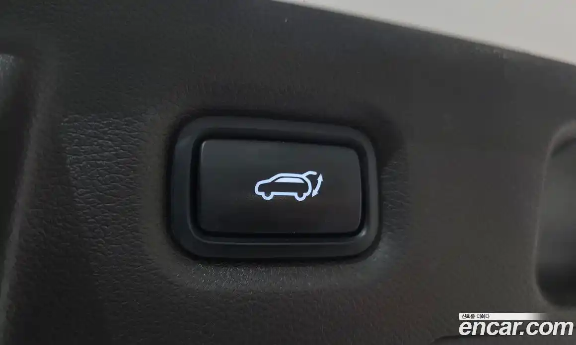 Hyundai Santa Fe 2019 2.0 Автомат в Москве № 124019, фото 6