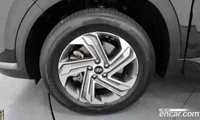 Hyundai Santa Fe 2023 2.5 Автомат в Москве № 124878, миниатюра 5