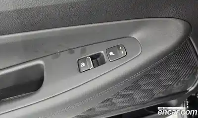 Hyundai Santa Fe 2023 2.5 Автомат в Москве № 124878, миниатюра 9